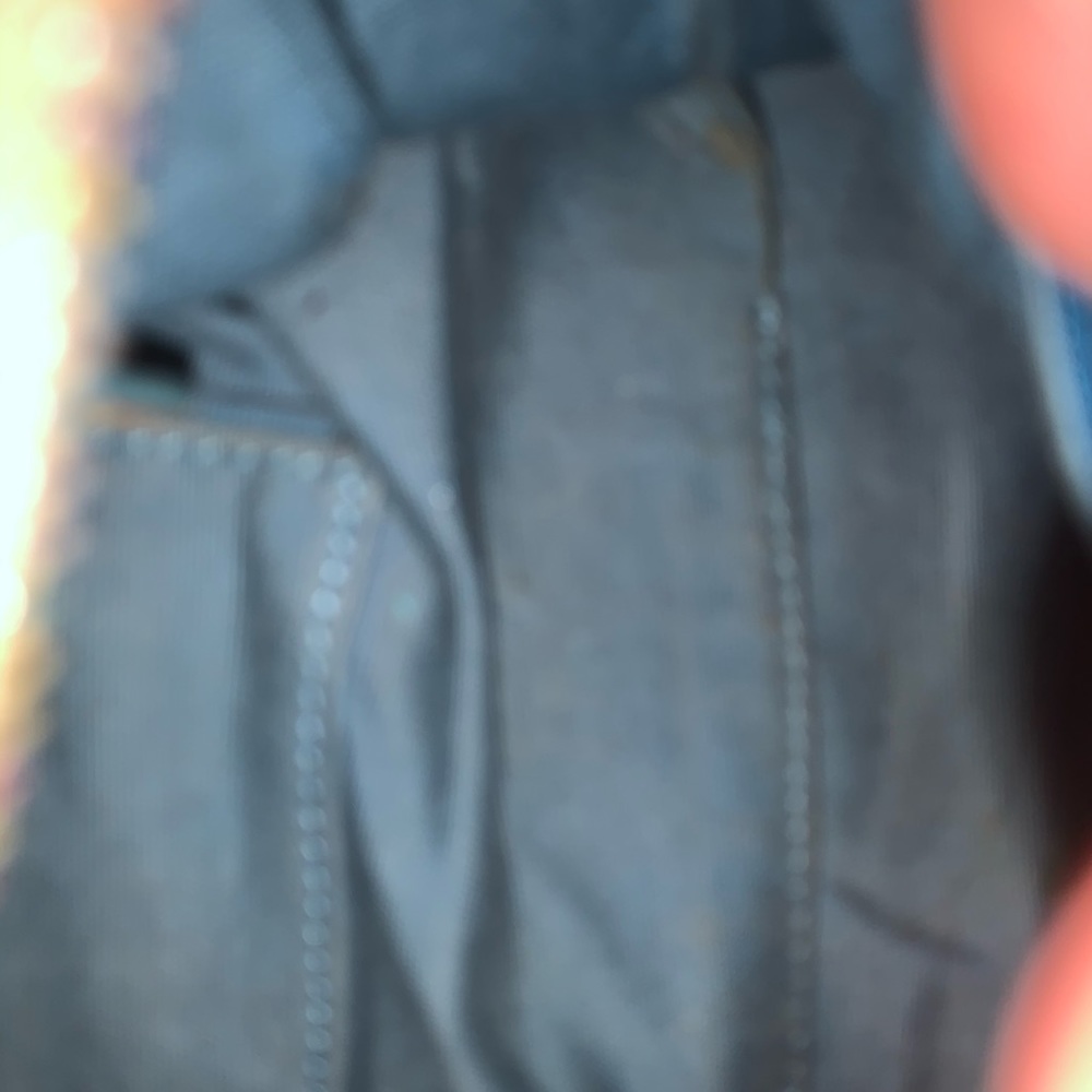 Dooney & Bourke - Picture 3 of 7
